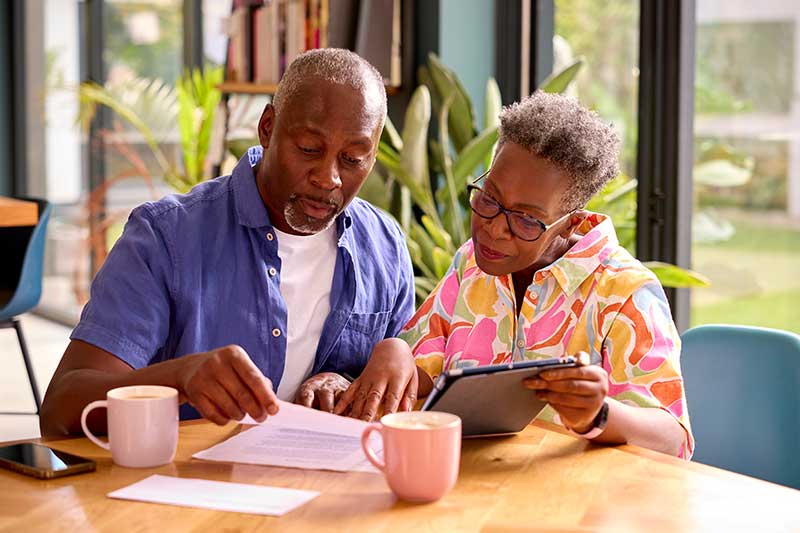 Seniors reviewing Medicare's reimbursement paying 100% for home health in Houston TX